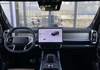 Подержанный автомобиль Jetour T2 2024 года (11 фото)