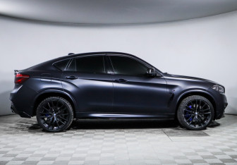 Подержанный автомобиль BMW X6 2016 года (4 фото)