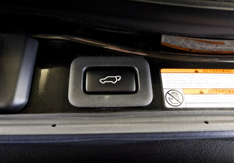 Подержанный автомобиль Lexus LX 2020 года (27 фото)