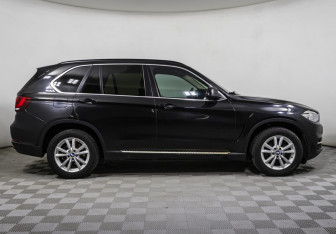Подержанный автомобиль BMW X5 2016 года (4 фото)