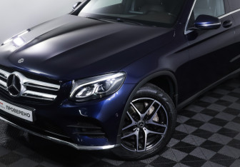 Подержанный автомобиль Mercedes-Benz GLC Coupe 2017 года (23 фото)
