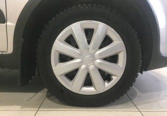 Подержанный автомобиль Suzuki SX4 Hatchback 2014 года (18 фото)