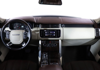 Подержанный автомобиль Land Rover Range Rover 2016 года (12 фото)