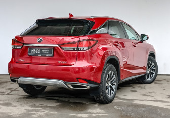 Подержанный автомобиль Lexus RX 2021 года (5 фото)