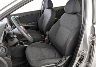 Подержанный автомобиль Hyundai Solaris Sedan 2015 года (20 фото)