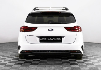 Подержанный автомобиль Kia Ceed Wagon 2020 года (4 фото)