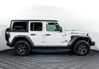 Подержанный автомобиль Jeep Wrangler 2018 года (4 фото)