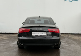Подержанный автомобиль Audi A6 Sedan 2011 года (6 фото)