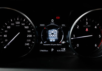 Подержанный автомобиль Land Rover Discovery Sport 2018 года (11 фото)