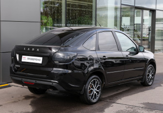 Подержанный автомобиль LADA (ВАЗ) Granta Liftback 2023 года (5 фото)