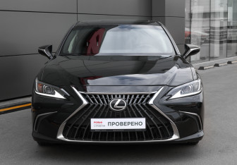 Подержанный автомобиль Lexus ES 2018 года (2 фото)