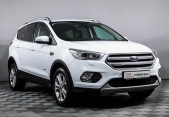 Подержанный автомобиль Ford Kuga 2018 года (3 фото)