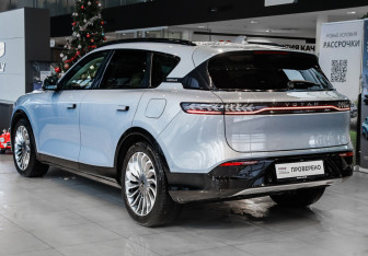 Подержанный автомобиль Voyah Free 2022 года (6 фото)