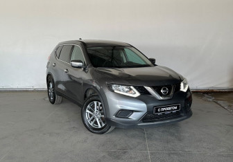 Подержанный автомобиль Nissan X-Trail 2017 года (3 фото)