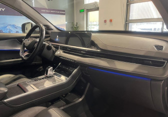 Подержанный автомобиль Chery Tiggo 7 Pro Max 2023 года (13 фото)