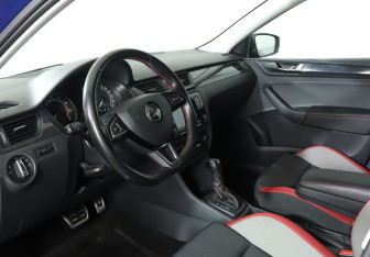 Подержанный автомобиль Skoda Rapid Liftback 2019 года (13 фото)