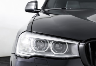 Подержанный автомобиль BMW X4 2016 года (25 фото)