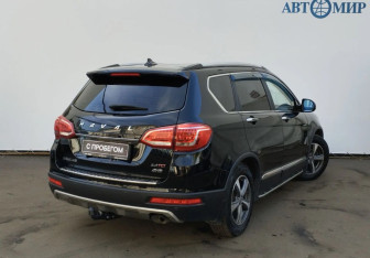 Подержанный автомобиль Haval H6 2016 года (8 фото)