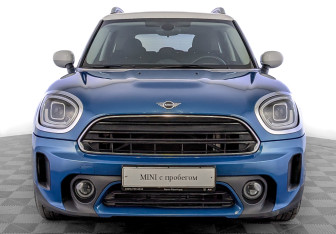 Подержанный автомобиль MINI Countryman 2021 года (2 фото)