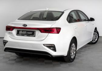 Подержанный автомобиль Kia Cerato Sedan 2020 года (5 фото)