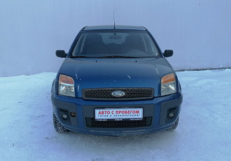 Подержанный автомобиль Ford Fusion 2008 года (2 фото)