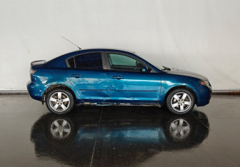Подержанный автомобиль Mazda 3 Sedan 2007 года (4 фото)