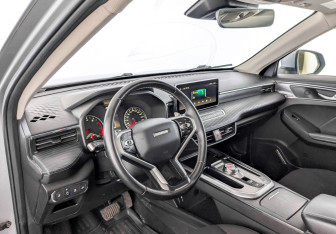 Подержанный автомобиль Haval Jolion 2022 года (16 фото)