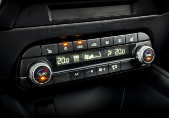 Подержанный автомобиль Mazda CX-5 2020 года (26 фото)