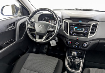 Подержанный автомобиль Hyundai Creta 2017 года (28 фото)