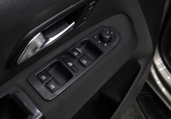 Подержанный автомобиль Volkswagen Amarok 2018 года (22 фото)