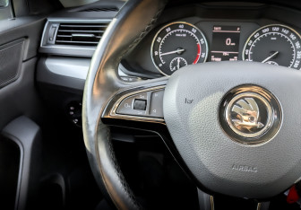 Подержанный автомобиль Skoda Superb Liftback 2018 года (29 фото)