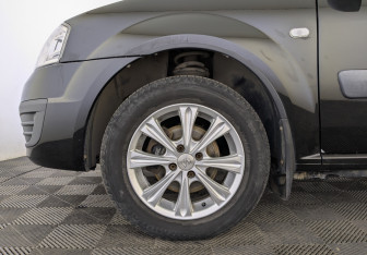 Подержанный автомобиль LADA (ВАЗ) Largus Wagon 2019 года (12 фото)