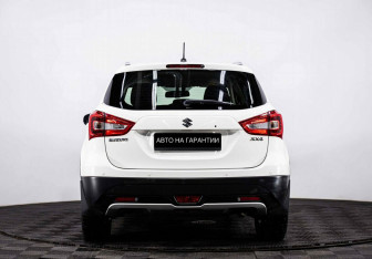 Подержанный автомобиль Suzuki SX4 Hatchback 2019 года (4 фото)