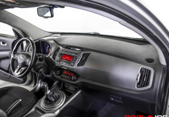 Подержанный автомобиль Kia Sportage 2015 года (9 фото)