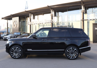Подержанный автомобиль Land Rover Range Rover 2016 года (8 фото)