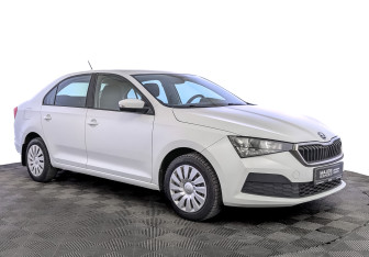 Подержанный автомобиль Skoda Rapid Liftback 2021 года (3 фото)