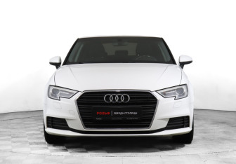 Подержанный автомобиль Audi A3 Hatchback 2016 года (2 фото)