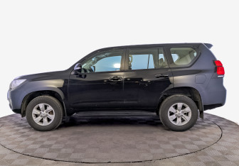 Подержанный автомобиль Toyota Land Cruiser Prado 2019 года (8 фото)