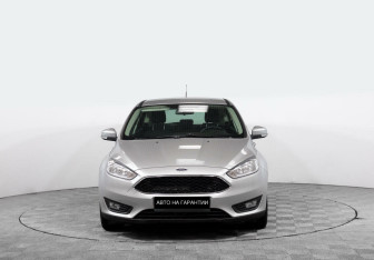 Подержанный автомобиль Ford Focus Hatchback 2018 года (2 фото)