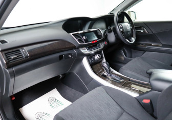 Подержанный автомобиль Honda Accord Sedan 2014 года (8 фото)