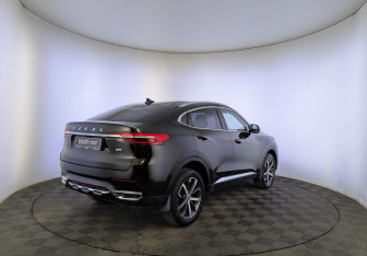 Подержанный автомобиль Haval F7x 2021 года (5 фото)