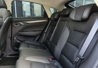 Подержанный автомобиль Geely Tugella 2022 года (24 фото)