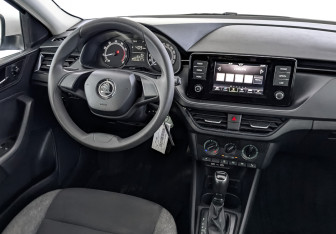 Подержанный автомобиль Skoda Rapid Liftback 2021 года (26 фото)