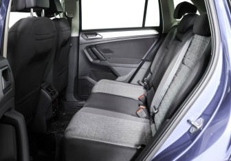 Подержанный автомобиль Volkswagen Tiguan 2021 года (12 фото)