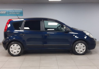 Подержанный автомобиль Nissan Note 2008 года (4 фото)