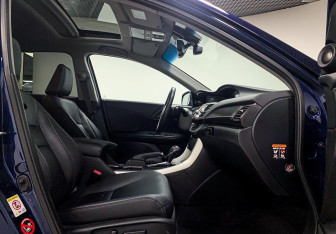 Подержанный автомобиль Honda Accord Sedan 2013 года (6 фото)