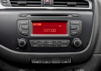 Подержанный автомобиль Kia Ceed Hatchback 2017 года (17 фото)