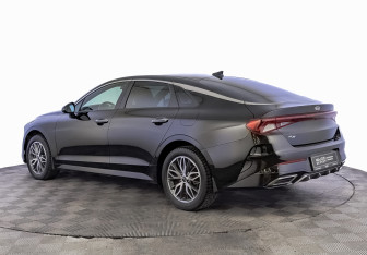 Подержанный автомобиль Kia K5 2021 года (7 фото)