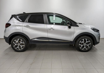 Подержанный автомобиль Renault Kaptur 2021 года (4 фото)