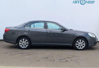 Подержанный автомобиль Chevrolet Epica 2011 года (4 фото)